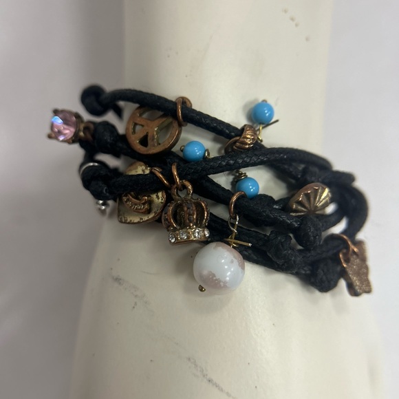 JUICY COUTURE CHARM BRACELET 8.5 inches long - Picture 4 of 7